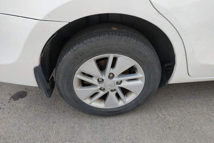 Used Toyota Corolla 2014 1.6L CVT GL Right Rear Wheel Hub