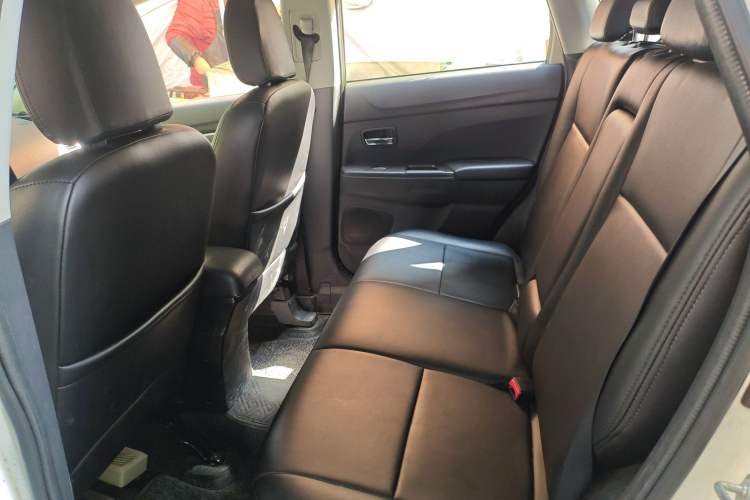 Used Mitsubishi ASX 2013 1.6L Manual Two-Wheel Drive Standard Edition