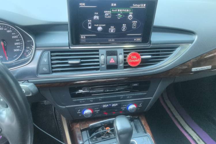 Used Audi A7 2017 50 TFSI quattro Comfort Model Audio And AC Panel