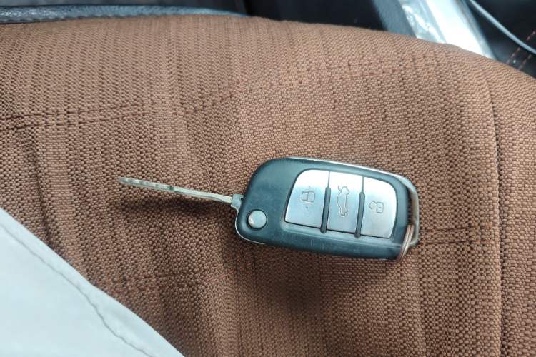 Used JAC Refine S3 2015 1.5L Manual Luxury Smart Deluxe Edition