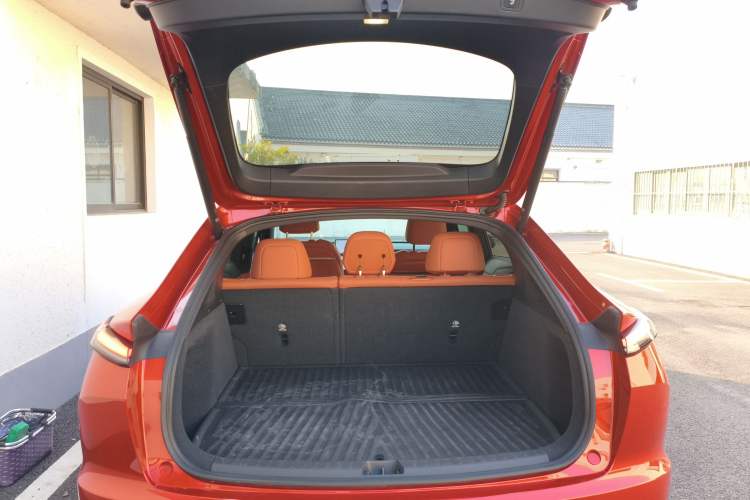 Used ONVO L60 2024 60 kWh Rear-Drive Version
