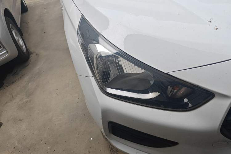 Used Hyundai Verna (older generation) 2017 1.4L Manual Refreshed Version China V Standard
