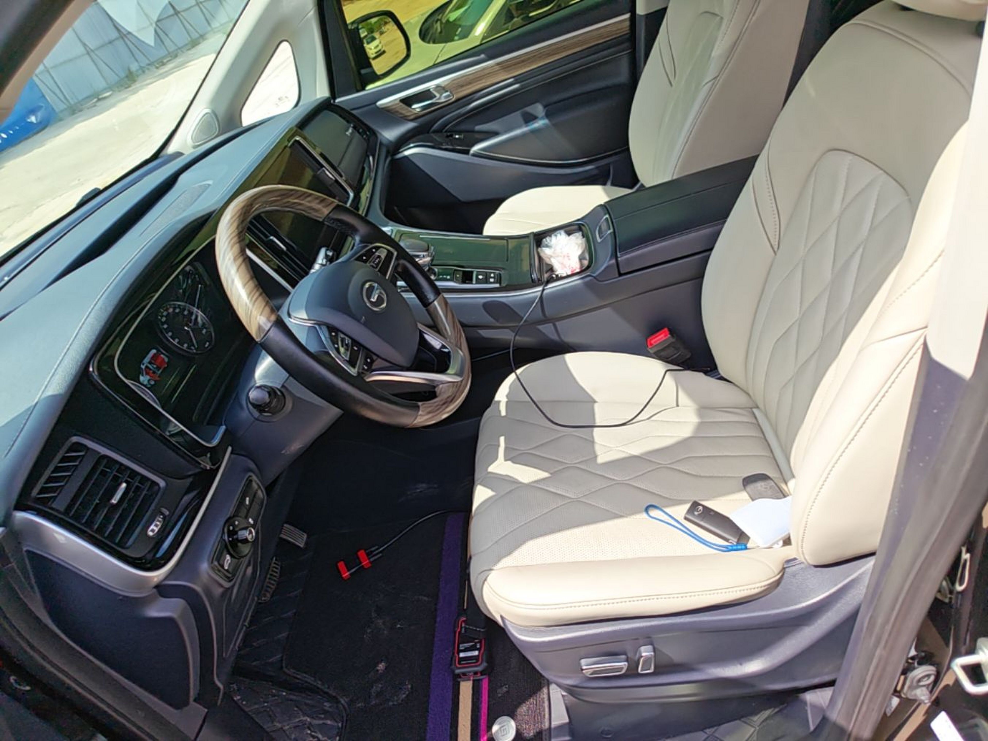 Interior delantero
