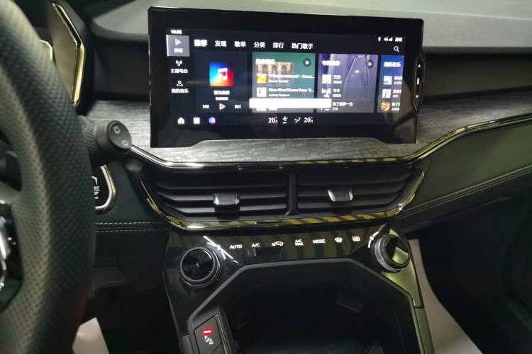 Used Lynk & Co 06 2020 1.5T JinPro model
