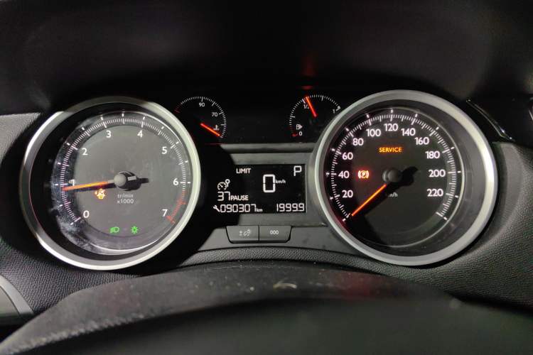 Used Peugeot 408 2015 1.2T Automatic Luxury Edition Instrument Cluster