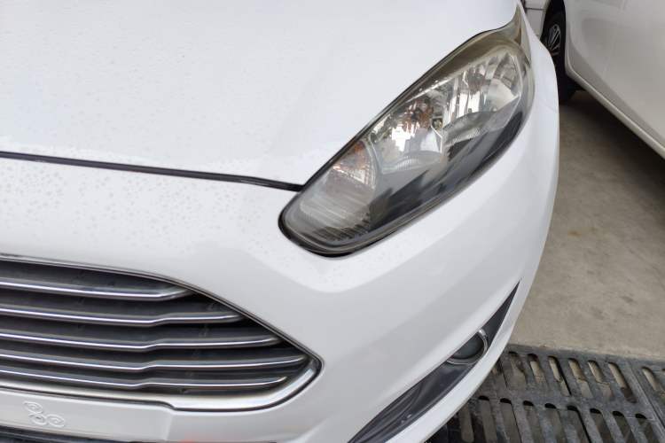 Used Ford Fiesta 2013 Hatchback 1.5L Automatic Fashion Edition