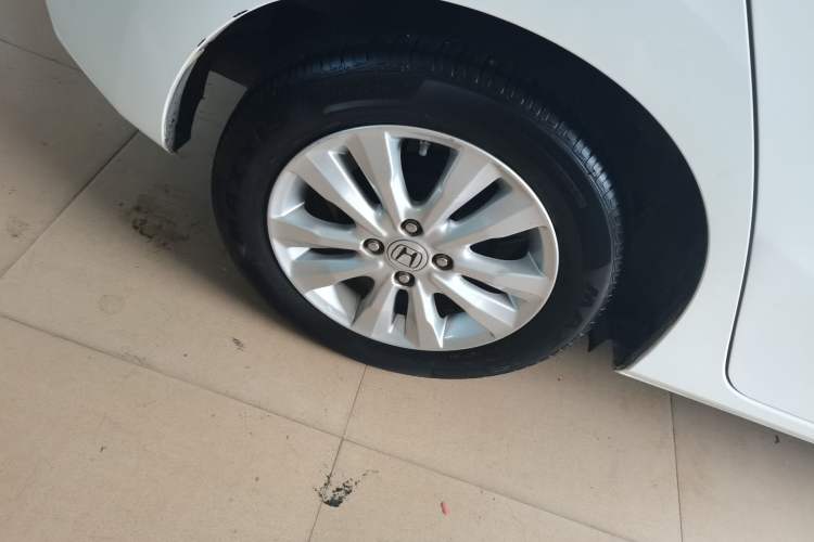 Used Honda Fit 2016 1.5L LX CVT Comfort Model Right Rear Wheel Hub