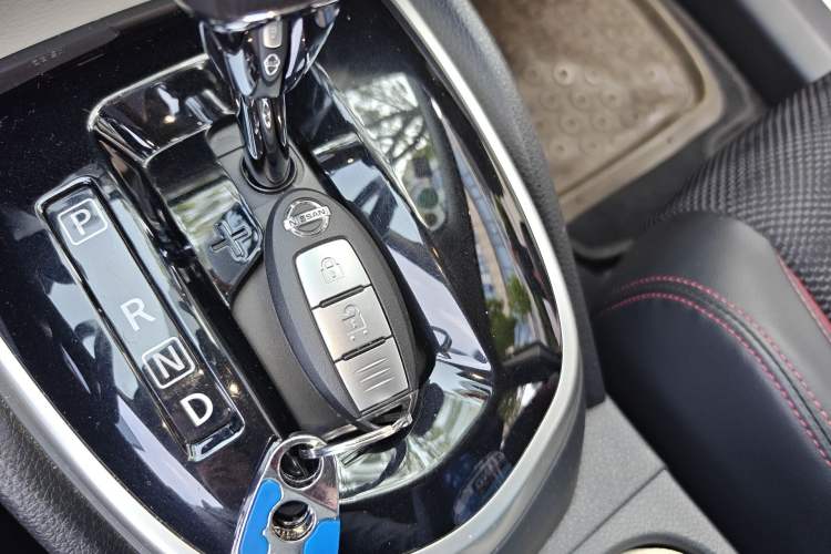 Used Nissan Qashqai 2017 2.0L CVT Luxury Edition China V Standard Vehicle Key