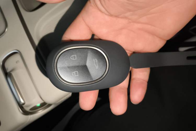 Used Nio ES6 2024 75 kWh Vehicle Key