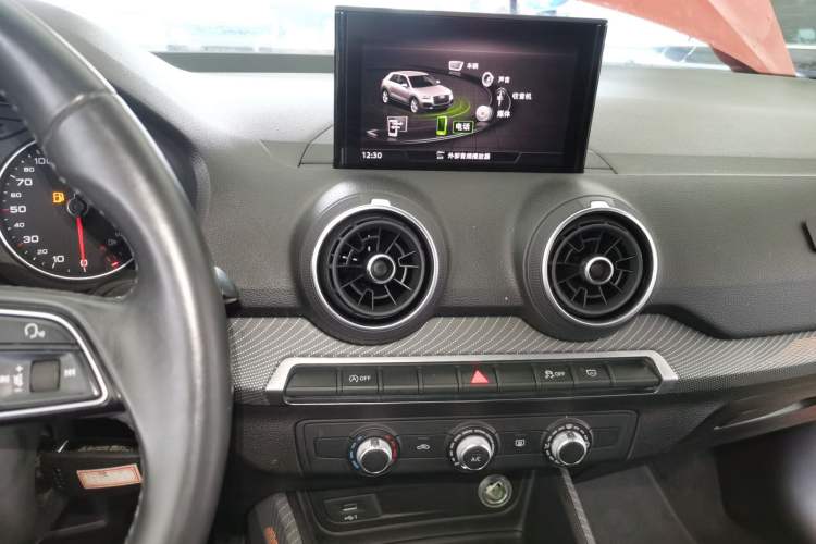 Used Audi Q2L 2018 35 TFSI Launch Exclusive Edition China VI
