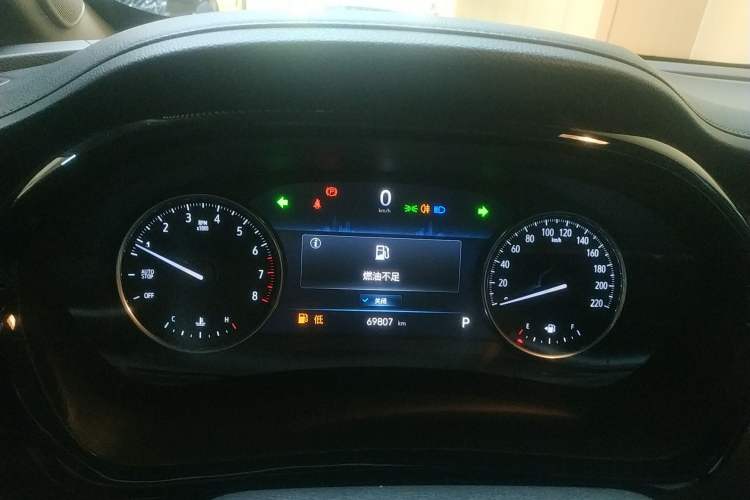 Used Buick GL8 2023 Land Executive Class Smart Enjoyment Model
