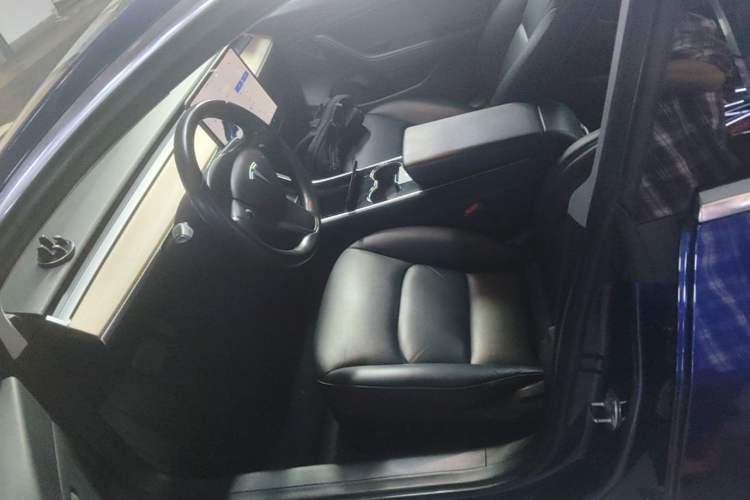 Used Tesla Model 3 2019 Long-Range Rear-Wheel-Drive Version
