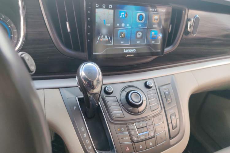 Used Buick GL8 2011 3.0L XT Luxury Business Flagship Edition Audio And AC Panel