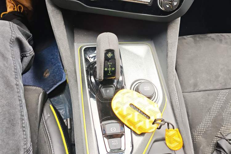 Used Lynk & Co 03 2019 03+ 2.0TD Automatic Wind-Chasing Edition Gear Lever