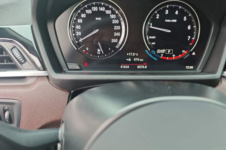 Used BMW X1 2022 sDrive25Li Leading Model Odometer Close Up