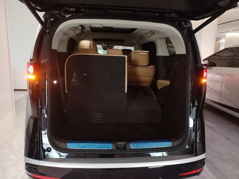 Used Denza D9 2024 DM-i 980 Four-Wheel Drive Prestige Model – Premium — 18