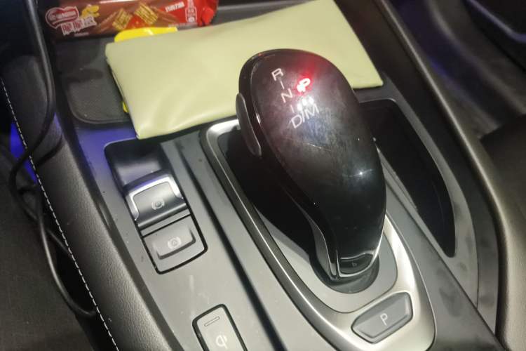 Used Haval F7 2020 1.5T Two-Wheel Drive i-Trend Gear Lever