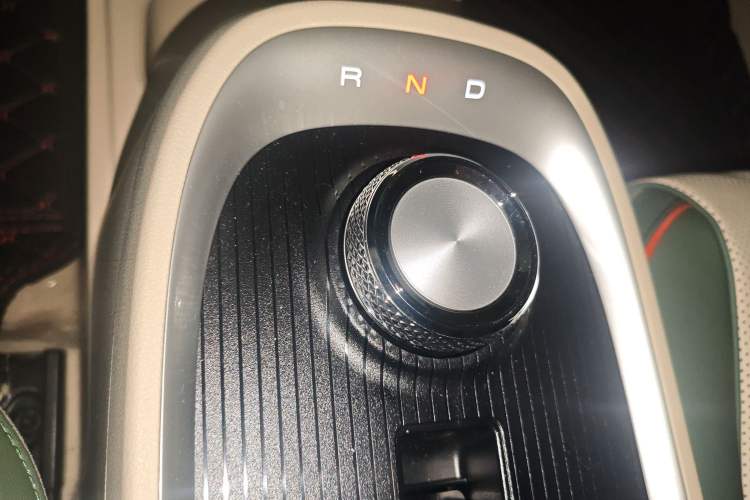 Used ORA Good Cat 2022 Morandi Edition 400km Standard Range Premium Version Lithium Iron Phosphate
