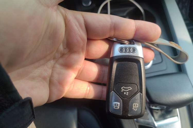 Used Audi A4L 2019 40 TFSI Ambition China VI