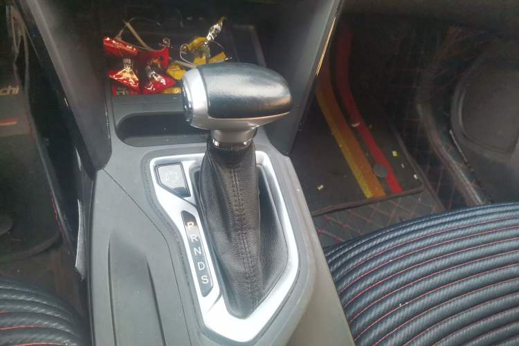 Used GAC Trumpchi GS4 2017 200T G-DCT Two-Wheel Drive Elite Edition
