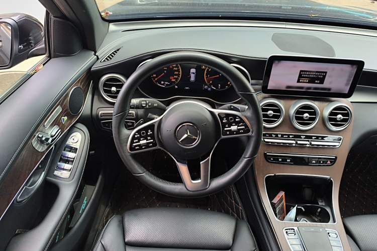 Used Mercedes-Benz GLC 2022 GLC 300 L 4MATIC Dynamic Edition Prestige Model
