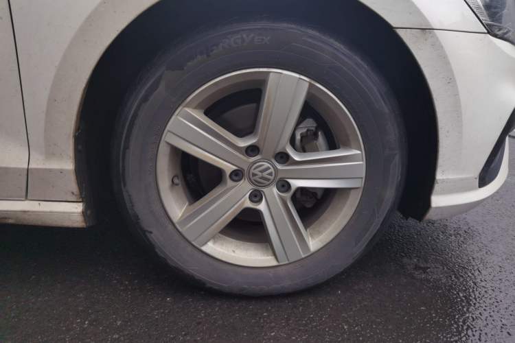 Used Volkswagen Lamando 2021 230TSI DSG Fashion Edition Right Front Wheel Hub