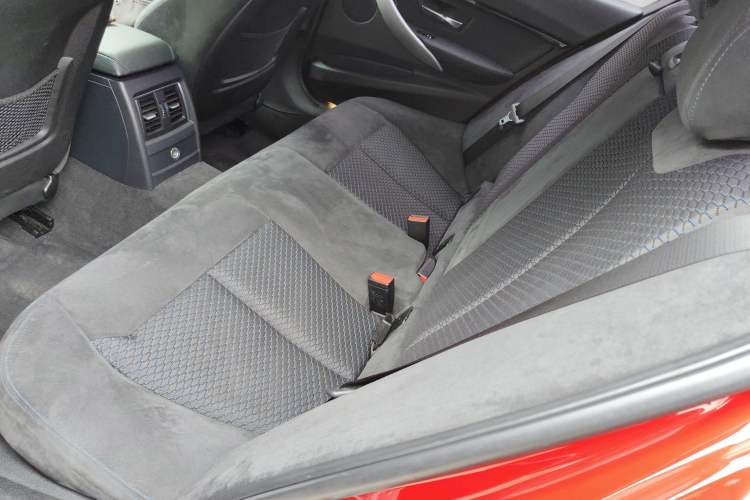 Used BMW 3 Series 2017 320i M Sport Left Rear Seat