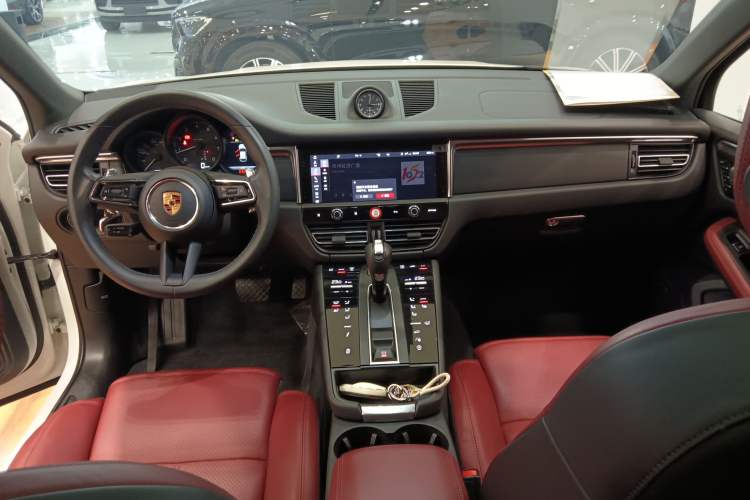 Used Porsche Macan 2023 Macan 2.0T
