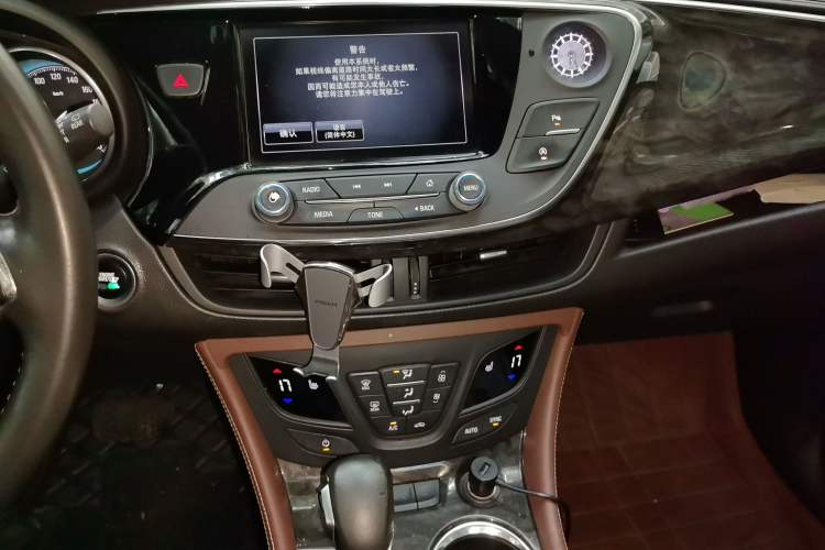 Used Buick Envision 2014 28T Four-Wheel Drive Elite Model