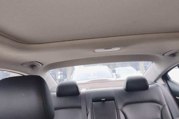 Used Hyundai Elantra (6th Generation / Lingdong) 2016 1.6L Automatic ZhiXuan · Luxury Version
