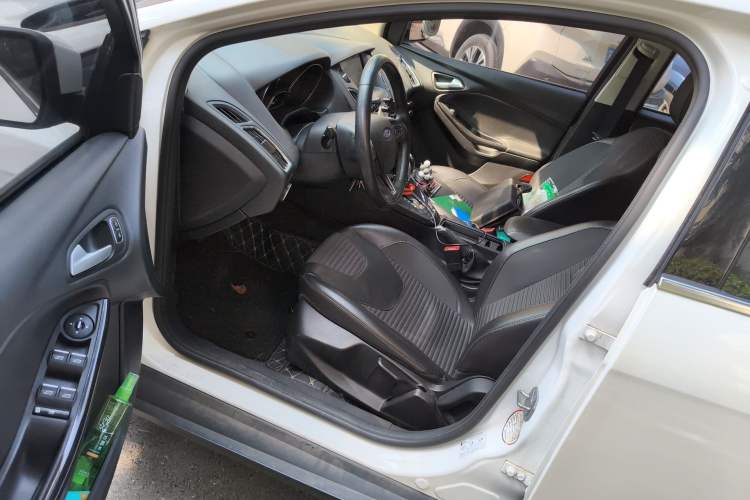 Used Ford Focus 2017 Hatchback EcoBoost 180 Automatic Elite Model