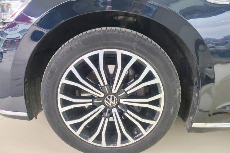 Used Volkswagen Phideon 2021 380TSI Luxury Edition
