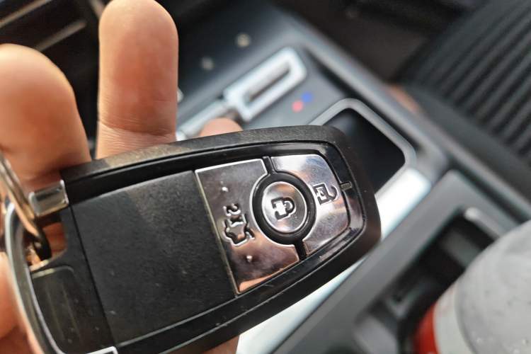 Used Lincoln Z 2025 2.0T Prestige Edition Vehicle Key