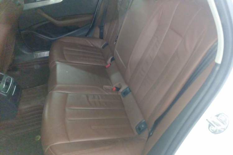 Used Audi A4L 2019 40 TFSI Fashion Version China V