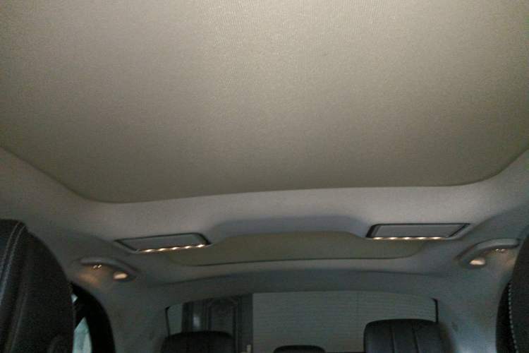 Used Mercedes-Benz C-Class 2019 C 260 L Sport Edition Headliner