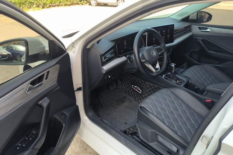 Used Volkswagen Sagitar 2023 280TSI DSG Beyond Lite Edition Driver Seat