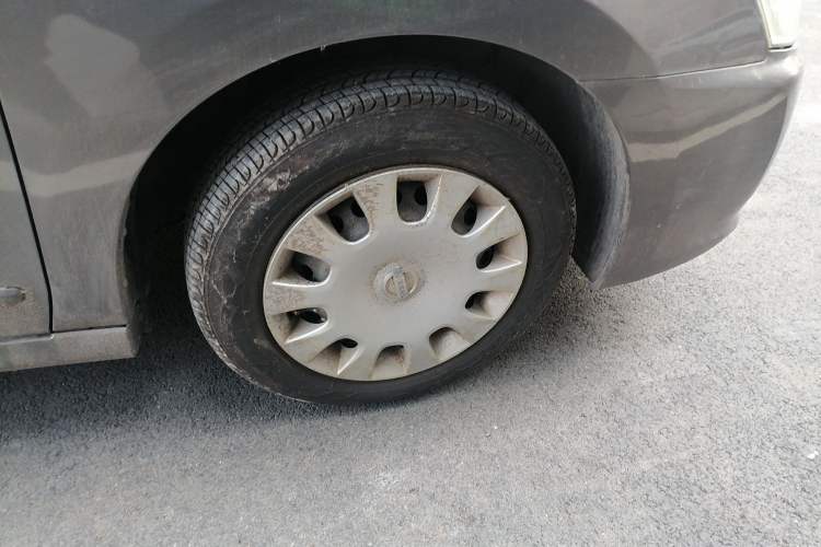 Used Nissan Sylphy 2012 Classic 1.6XE Automatic Comfort Edition Right Front Wheel Hub