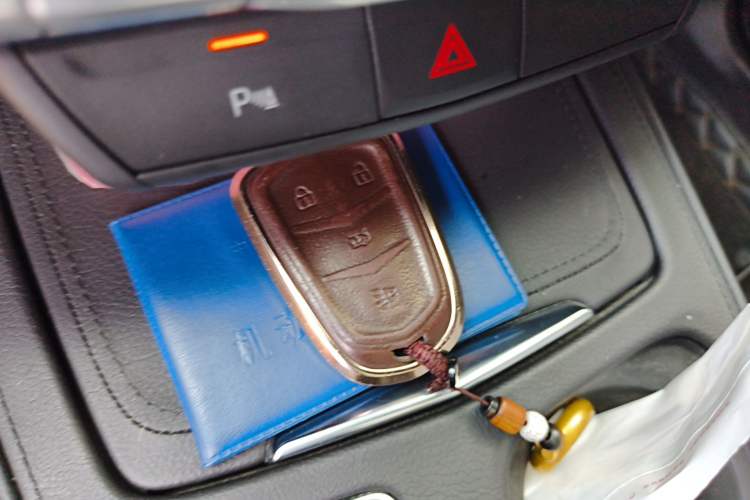 Used Cadillac XT4 2018 28T Two-Wheel Drive Tech Version
