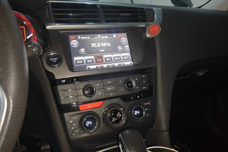 Used DS 6 2016 1.6T Luxury Edition THP160 Audio And AC Panel