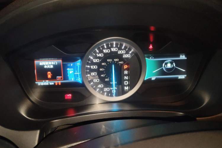 Used Ford Explorer 2013 3.5L Deluxe Model
