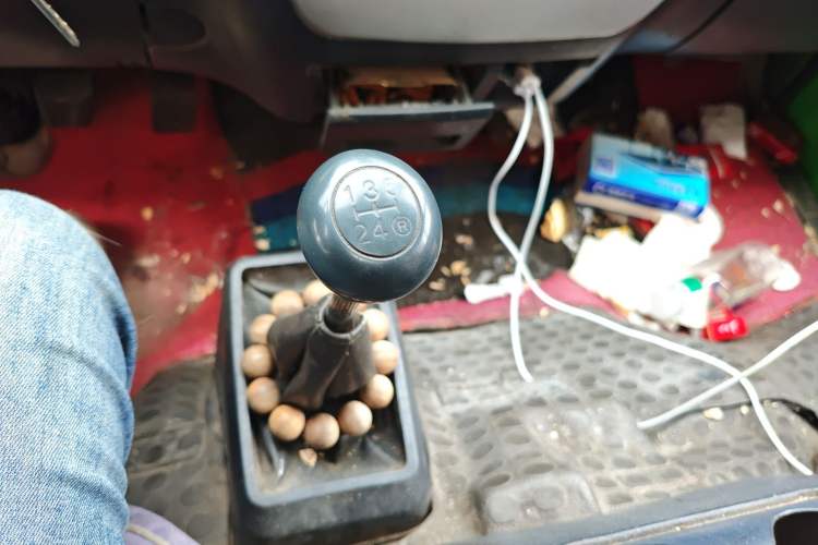 Used Golden Dragon Hiace  Gear Lever