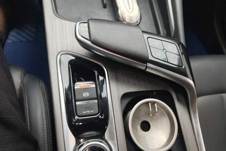 Used CHANGAN UNI-T 2020 1.5T Prestige Version