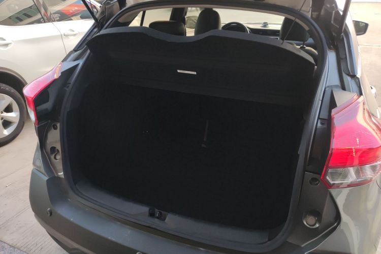 Used Nissan Kicks 2019 1.5L CVT Smart Connect Luxury Edition
