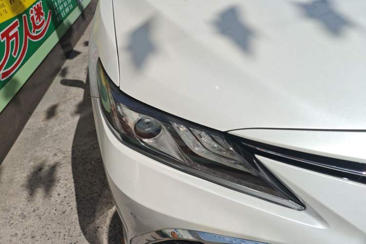 Used Toyota Camry 2021 2.0G Luxury Edition
