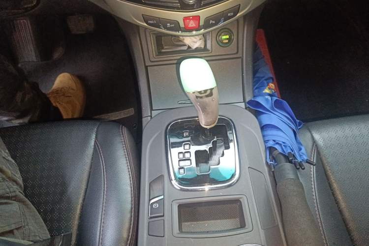 Used BYD S7 2015 2.0T Automatic Prestige Model
