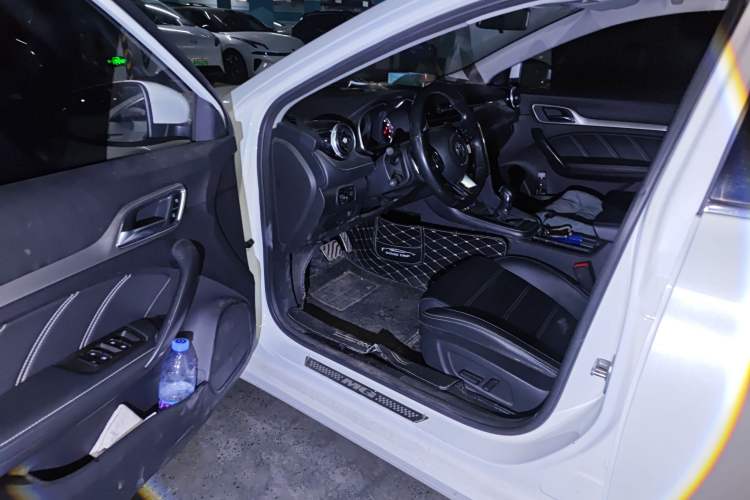 Used MG 6 2017 20T Automatic Luxury Smart Connect Version China V Standard