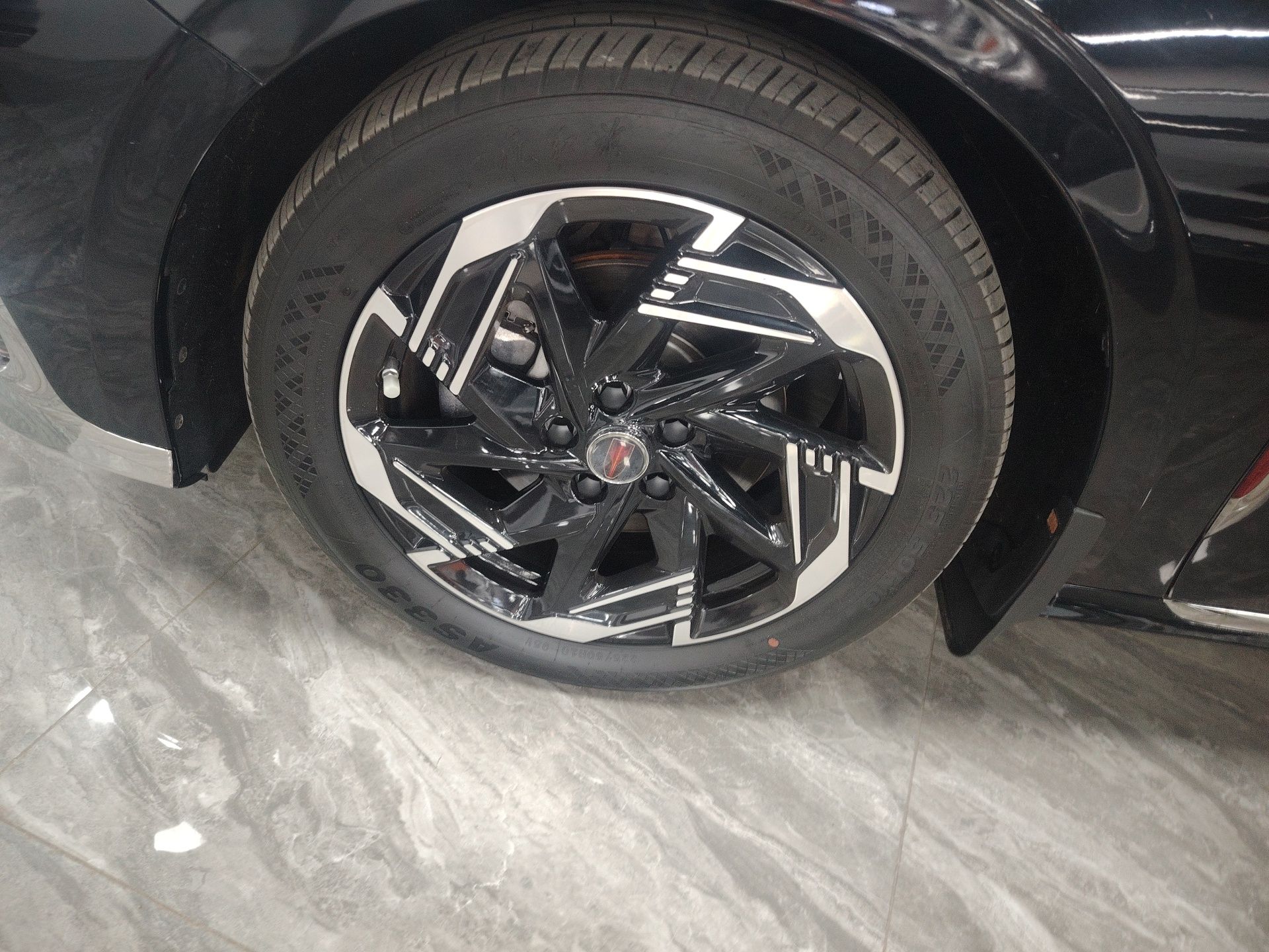 Hongqi H6 2023 2.0T Zhiyi Version — снимка 10
