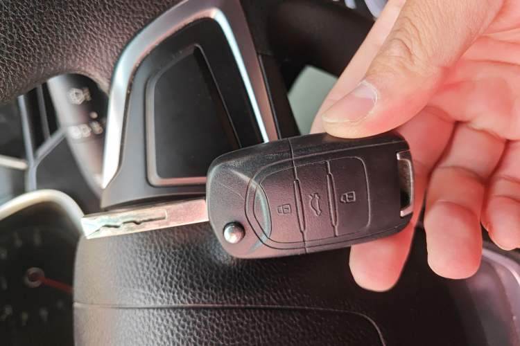 Used Baojun 310 2017 1.5L Manual Fashion Model
