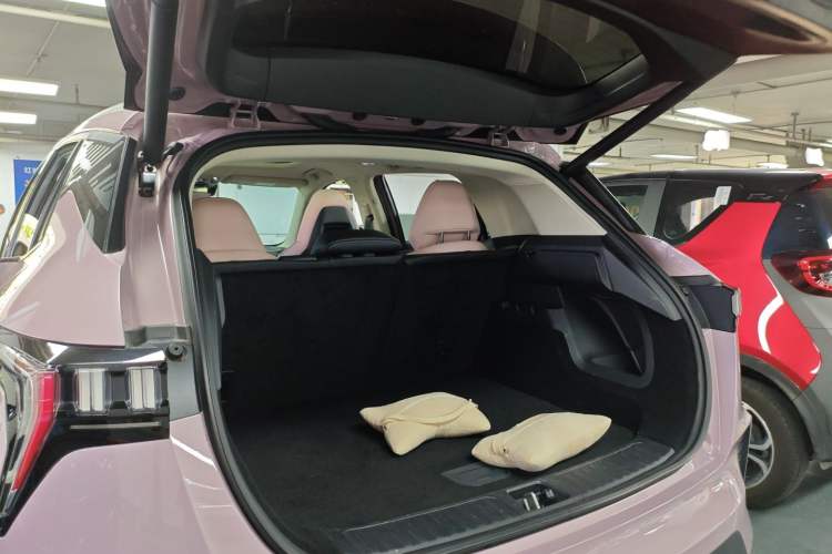 Used Lynk & Co 06 EM-P 2023 1.5T Remix PHEV Shero