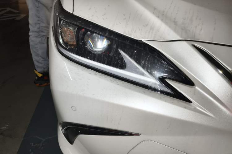 Used Lexus ES 2018 300h Premier Edition China V Standard